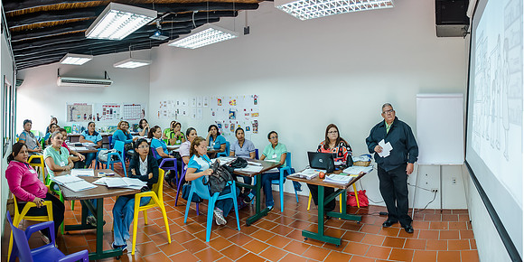 014ProgramaLeyendoYEscribiendo_FEP_CAZ_SanJoaquin_14ABR_JAC-Editar